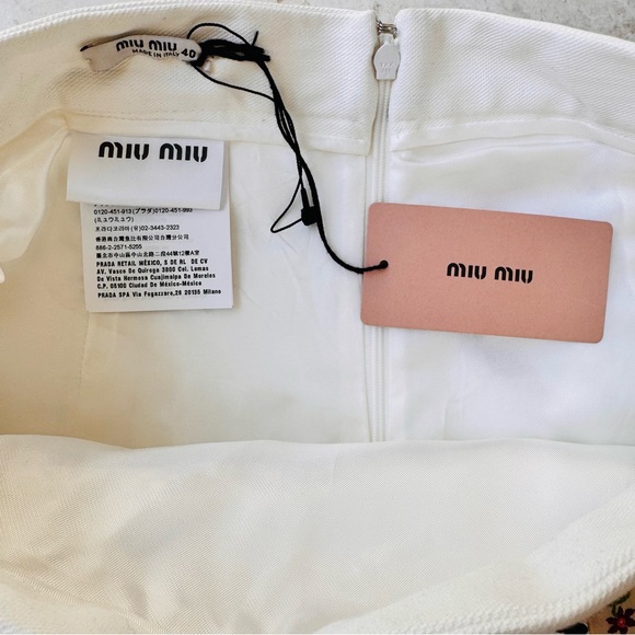 Miu Miu White Denim Mini Skirt With Floral Trim size 40 - Picture 8 of 14